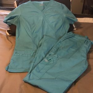 Cherokee Workwear women’s scrub set